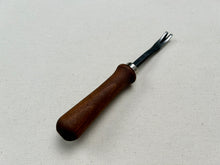 Load image into Gallery viewer, Tacks and nails lifter, large