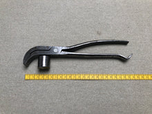 Load image into Gallery viewer, x Shoemaker lasting pliers by USMC - Made in U.S.A.