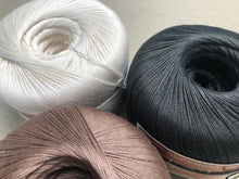 Load image into Gallery viewer, Superior Ramie Thread 16/4 in black, brown, white - 450 g