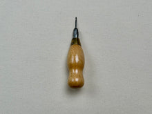 Load image into Gallery viewer, Hook needle in large handle 2,2 mm and 2,7 mm