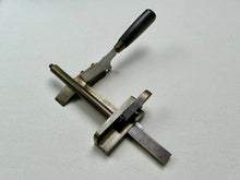 Load image into Gallery viewer, Plough gauge with 2 knifes