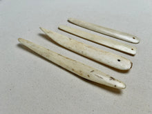Load image into Gallery viewer, Sleeking bone, vintage