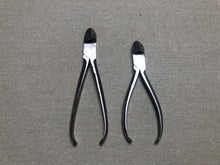 Load image into Gallery viewer, Shoemaker side pliers
