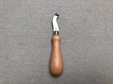 Load image into Gallery viewer, Shoemaker welt knife