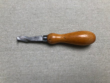 Load image into Gallery viewer, x Sole trimming knife by R.Hess
