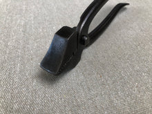Load image into Gallery viewer, z Shoemaker lasting pliers by Künne & Sohn