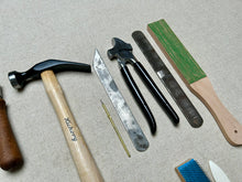Load image into Gallery viewer, Shoemaker tool set BASIC