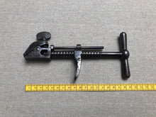 Load image into Gallery viewer, x Waist pliers