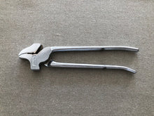 Load image into Gallery viewer, Shoemaker lasting pliers 14 mm by Schein