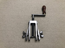 Load image into Gallery viewer, x Clamp for upper crimping, Vintage