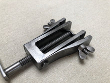 Load image into Gallery viewer, x Clamp for upper crimping, Vintage