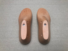 Load image into Gallery viewer, Sneaker last with cup sole, Sneaker making kit
