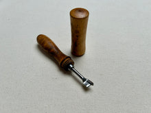 Load image into Gallery viewer, Feathering knife in safety cap handle