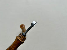 Load image into Gallery viewer, Feathering knife in safety cap handle