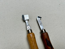 Load image into Gallery viewer, Feathering and welt knife by Don Carlos