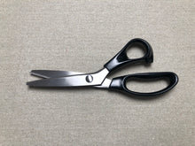 Load image into Gallery viewer, Pinking shears 3 mm and 4 mm Zigzag