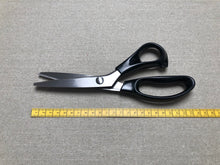 Load image into Gallery viewer, Pinking shears 3 mm and 4 mm Zigzag