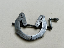 Load image into Gallery viewer, x Waist lasting clamp by Bost Frères