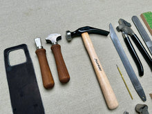 Load image into Gallery viewer, Shoemaker tool set BASIC