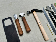 Load image into Gallery viewer, Shoemaker tool set BASIC