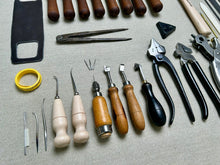 Load image into Gallery viewer, Shoemaker tool set kit for beginners in shoemaking PRO