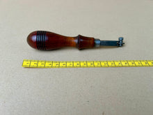 Load image into Gallery viewer, Stitch marking wheel by O.Langenhan