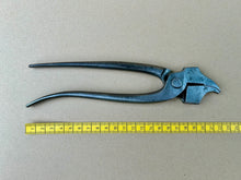 Load image into Gallery viewer, Shoemaker lasting pliers by H.Dürr