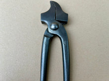Load image into Gallery viewer, Shoemaker lasting pliers brand "Glocke"