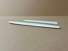 Load image into Gallery viewer, Sleeking bones flat and curved
