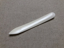 Load image into Gallery viewer, Sleeking bone, curved