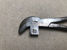 Load image into Gallery viewer, x Shoemaker lasting pliers by ECZA