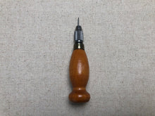 Load image into Gallery viewer, Hook needle, jerk needle 1,5 mm 1,8 mm in handle
