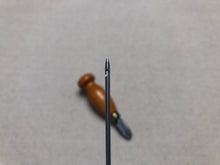 Load image into Gallery viewer, Hook needle, jerk needle 1,5 mm 1,8 mm in handle