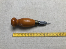 Load image into Gallery viewer, Hook needle, jerk needle 1,5 mm 1,8 mm in handle