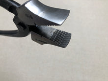 Load image into Gallery viewer, Shoemaker lasting pliers, straight