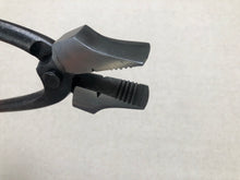 Load image into Gallery viewer, Shoemaker lasting pliers, straight