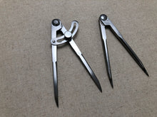 Load image into Gallery viewer, Compass with wing, divider