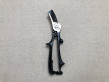 Load image into Gallery viewer, Leather scissors D.R.G.M.