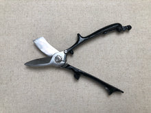 Load image into Gallery viewer, Leather scissors D.R.G.M.