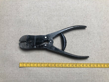 Load image into Gallery viewer, Lever cutter