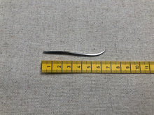 Load image into Gallery viewer, Awl for stitching 65 mm 1/4 by KING