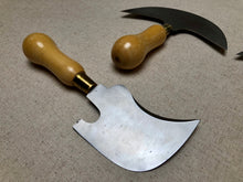 Load image into Gallery viewer, Half and quarter moon knifes