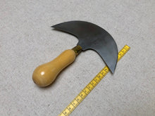 Load image into Gallery viewer, Half and quarter moon knifes