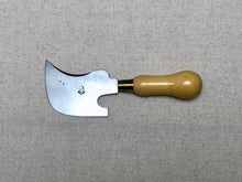 Load image into Gallery viewer, Half and quarter moon knifes