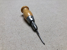 Load image into Gallery viewer, Hook needle, jerk needle 2,2 mm or 2,7 mm in handle