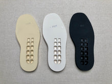 Load image into Gallery viewer, Vibram Cristy Morflex 4377 wedge sole creme, white, black