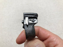 Load image into Gallery viewer, Shoelaces cutting knife