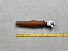 Load image into Gallery viewer, x Adjustable edge iron