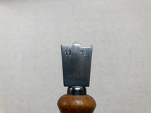 Load image into Gallery viewer, Shoemaker double edge iron 7,5 mm - 8,0 mm