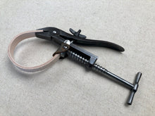 Load image into Gallery viewer, x Waist pliers D.R.P.